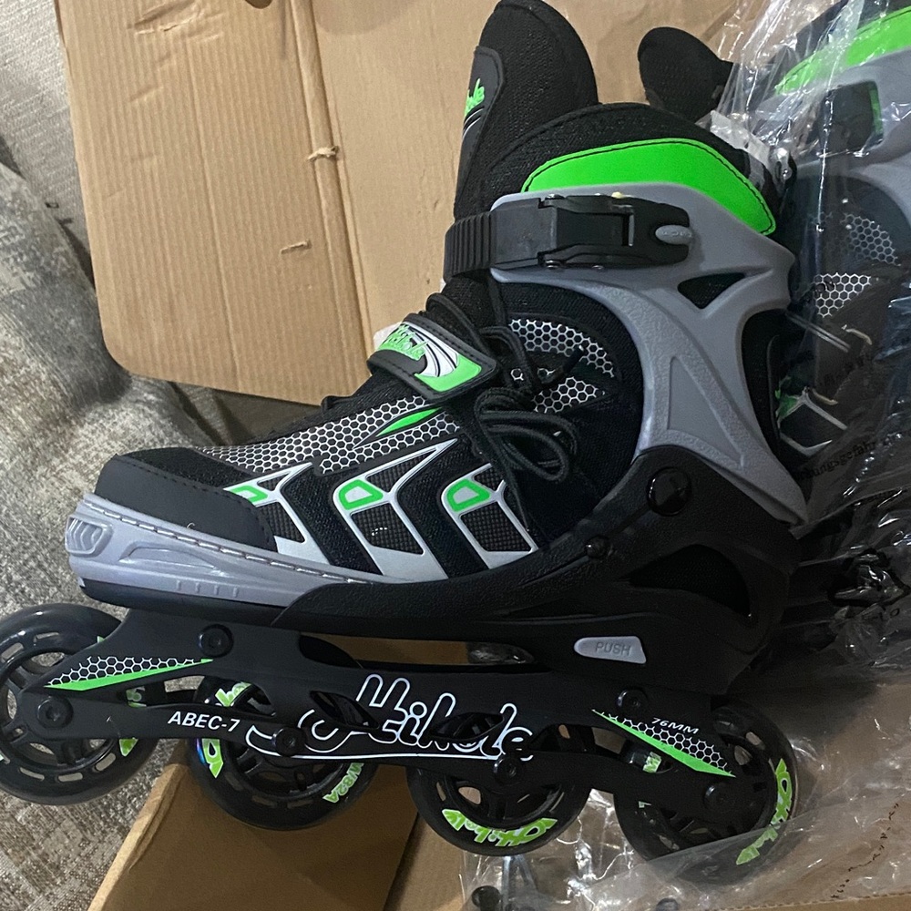 Nikole Kids Inline Skates - Black and Green